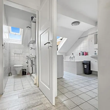 Penthouse In Platz Fuer 14 Gaeste Lägenhet *