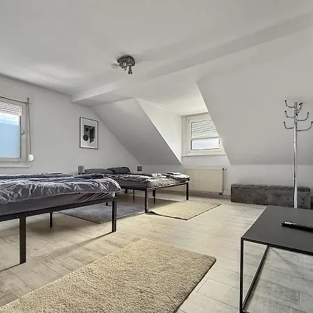 Penthouse In Platz Fuer 14 Gaeste Lägenhet *