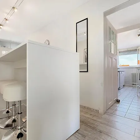 Penthouse In Platz Fuer 14 Gaeste Lägenhet