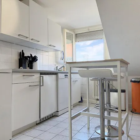 Lägenhet Penthouse In Platz Fuer 14 Gaeste Nuertingen
