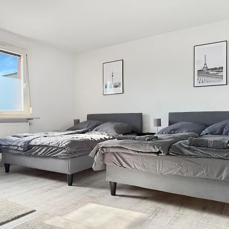 Penthouse In Platz Fuer 14 Gaeste * Nuertingen