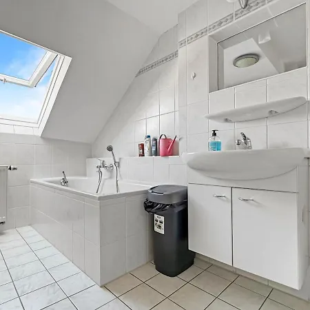 Penthouse In Platz Fuer 14 Gaeste Lägenhet Nuertingen