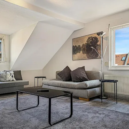 Penthouse In Platz Fuer 14 Gaeste * Nuertingen